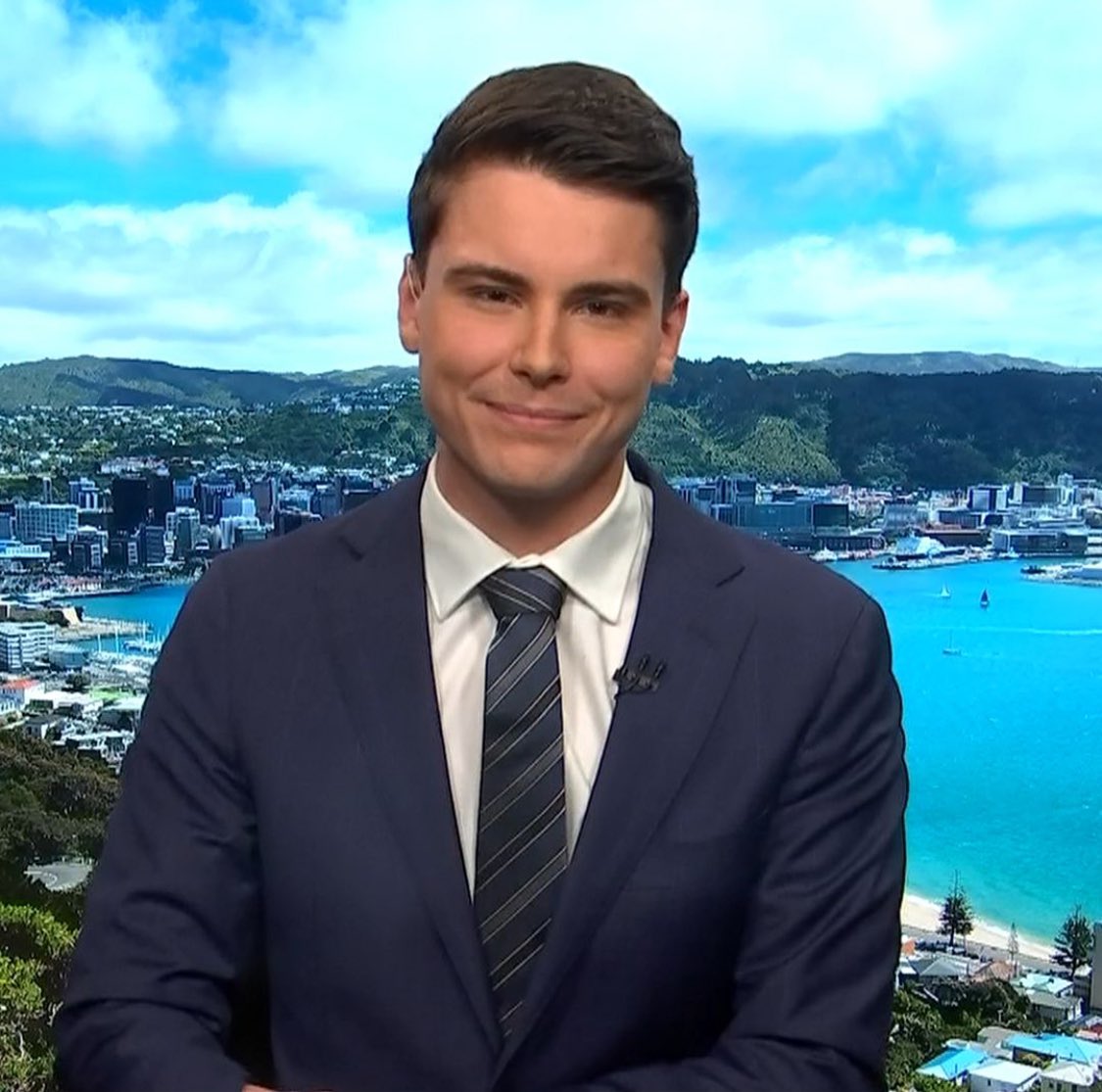 Jack_Nyhof's tweet photo. TODAY on #NZEdition on @SkyNewsAust:
⛏ @ShaneJones_MP on NZ's mining boom plans.
👔 PM at NATO in U.S.
🌿 Green Party MP faces migrant exploration allegations.
🚢 NZ First's theory on Interislander ferry crash.
👙 NZ mum wants bikinis banned at pools - is she a prude? https://t.co/07Ppz4P37M