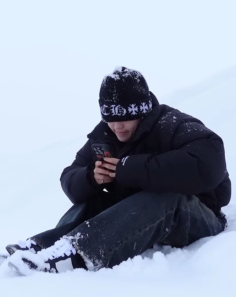 he’s literally pocket sized