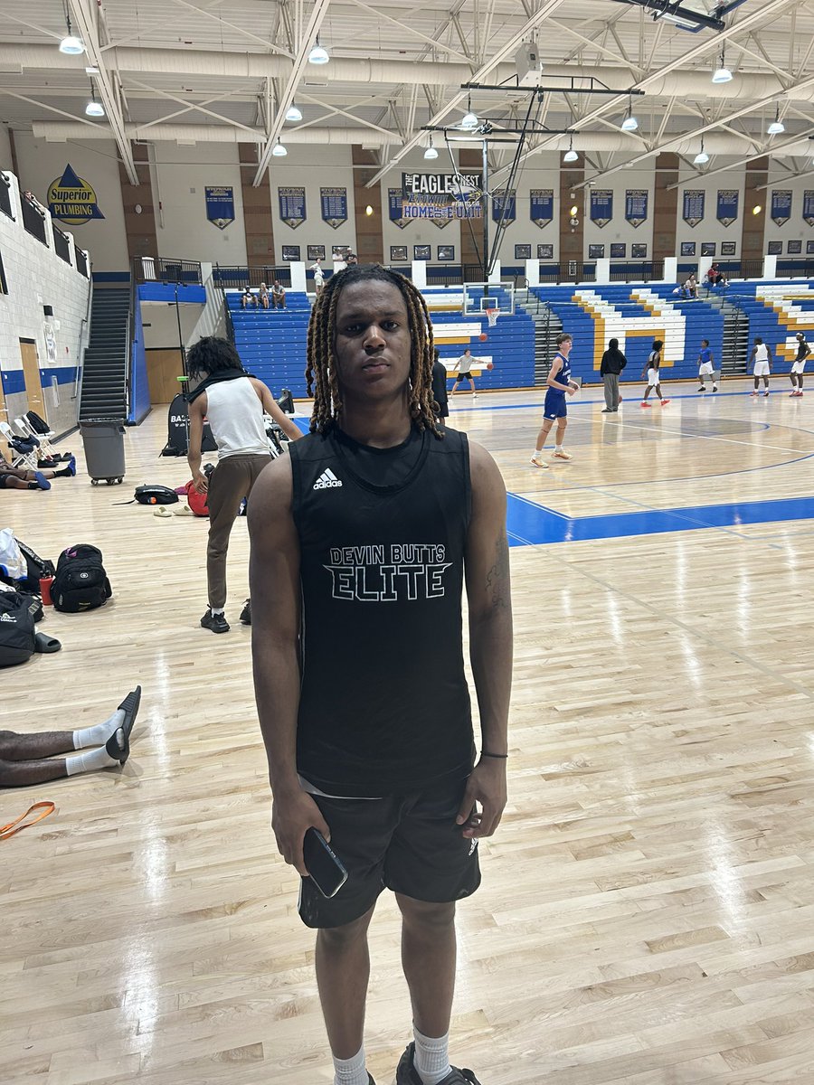 Keadon Knight of DBE finsihed with 16pts in the win. He thrives driving to the basket and finishing through contact. He plays way bigger than his size and is fun to watch. 

<a href="/Kea1onn/">Keadon Knight</a> <a href="/TaiYoungHoops/">Tai Young</a> <a href="/SHReport/">SouthernHoopsReport</a> <a href="/OTRHoops/">On the Radar Hoops Events</a> <a href="/CamRickersHoops/">Cam Rickers</a> <a href="/Proven_Prospect/">Proven Prospects</a> <a href="/JL_Hemingway/">Jonathan Hemingway</a> <a href="/RossVDG14/">Ross Van De Griek</a>