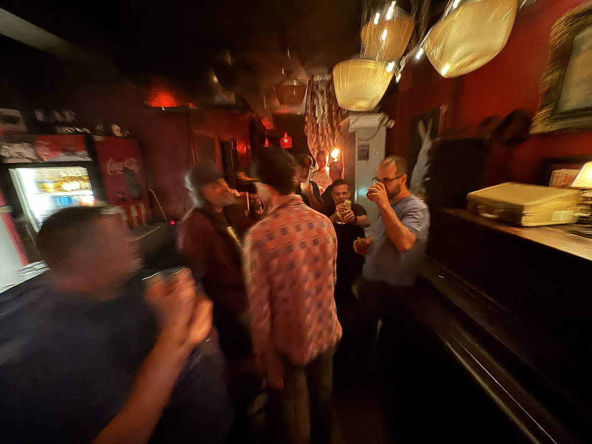 BenFenlon's tweet image. #BurtNeilsonBand @ #LeesPalace - #BloorStreet #Toronto 🇨🇦  After show hang @ #MotelBar 1235 #QueenStWest