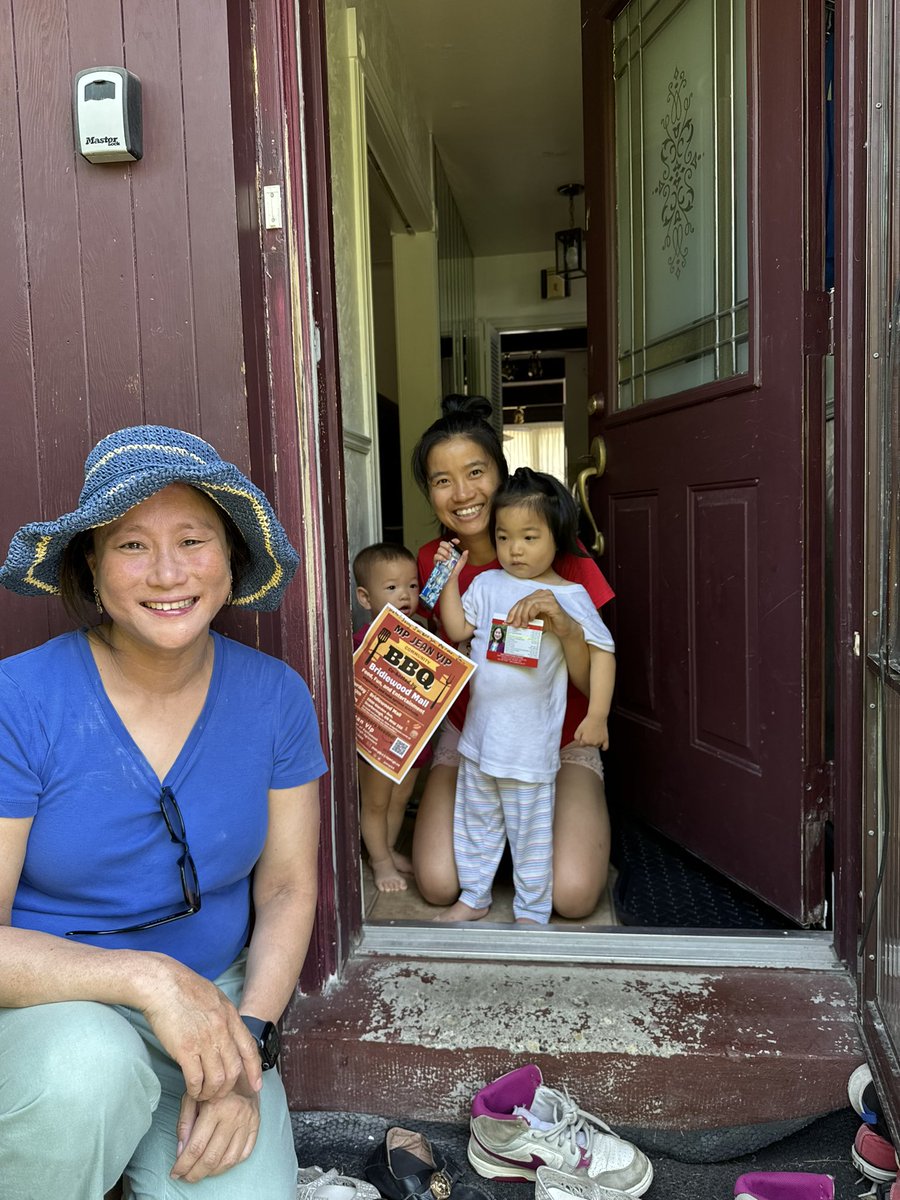 JeanYip3's tweet photo. It was hot today! ☀️ My volunteers and I encountered so many kind #ScarboroughAgincourt residents that offered water,  watermelons and other food. That is what makes this riding so special, the kindness and thought.  Feel very privileged to represent such a great riding ❤️ https://t.co/XbxwkVCdIi