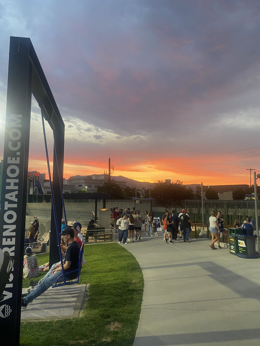OurTownReno's tweet photo. Quite the sunset at the #renoaces @Aces Greater Nevada field tonight in #downtownreno #renobaseball #renosunset #renonv #renonevada #biggestlittlecity #775 #kidsofreno #fieldofdreams https://t.co/t95qdFqvhv