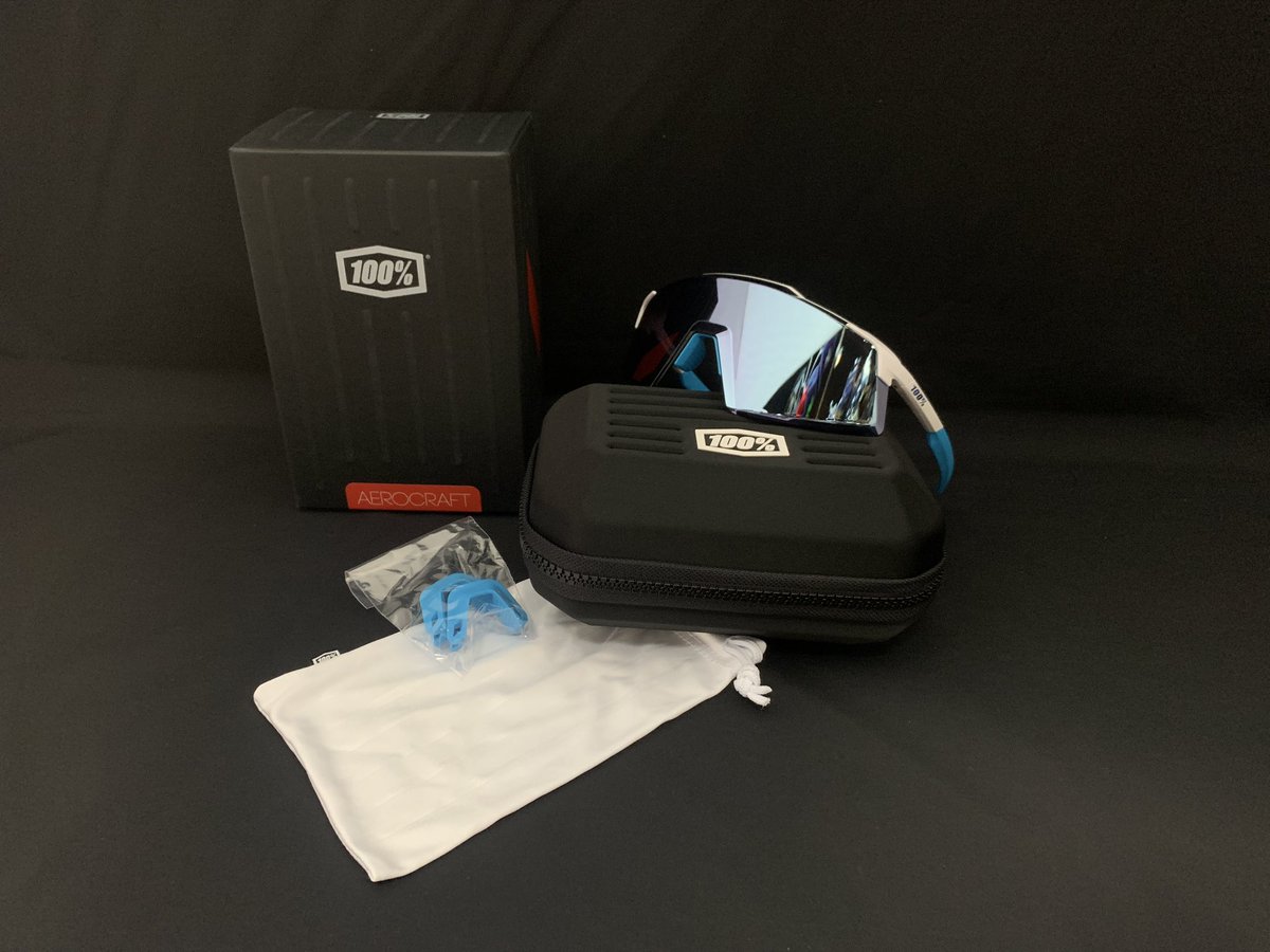 info42648043's tweet photo. 100percent
AEROCRAFT NEW COLOR入荷‼️

【AERO CRAFT】
Matt White
(HiPER Blue Mirror Lens) 

革新的なデザイン性と革新的なテクノロジーの融合

#すみれスポーツ #100%サングラス#100percent #sportperformance #suglasses #スポーツサングラス #mlb #aerocraft #エアロクラフト #32890 https://t.co/gDm3dXSb1y