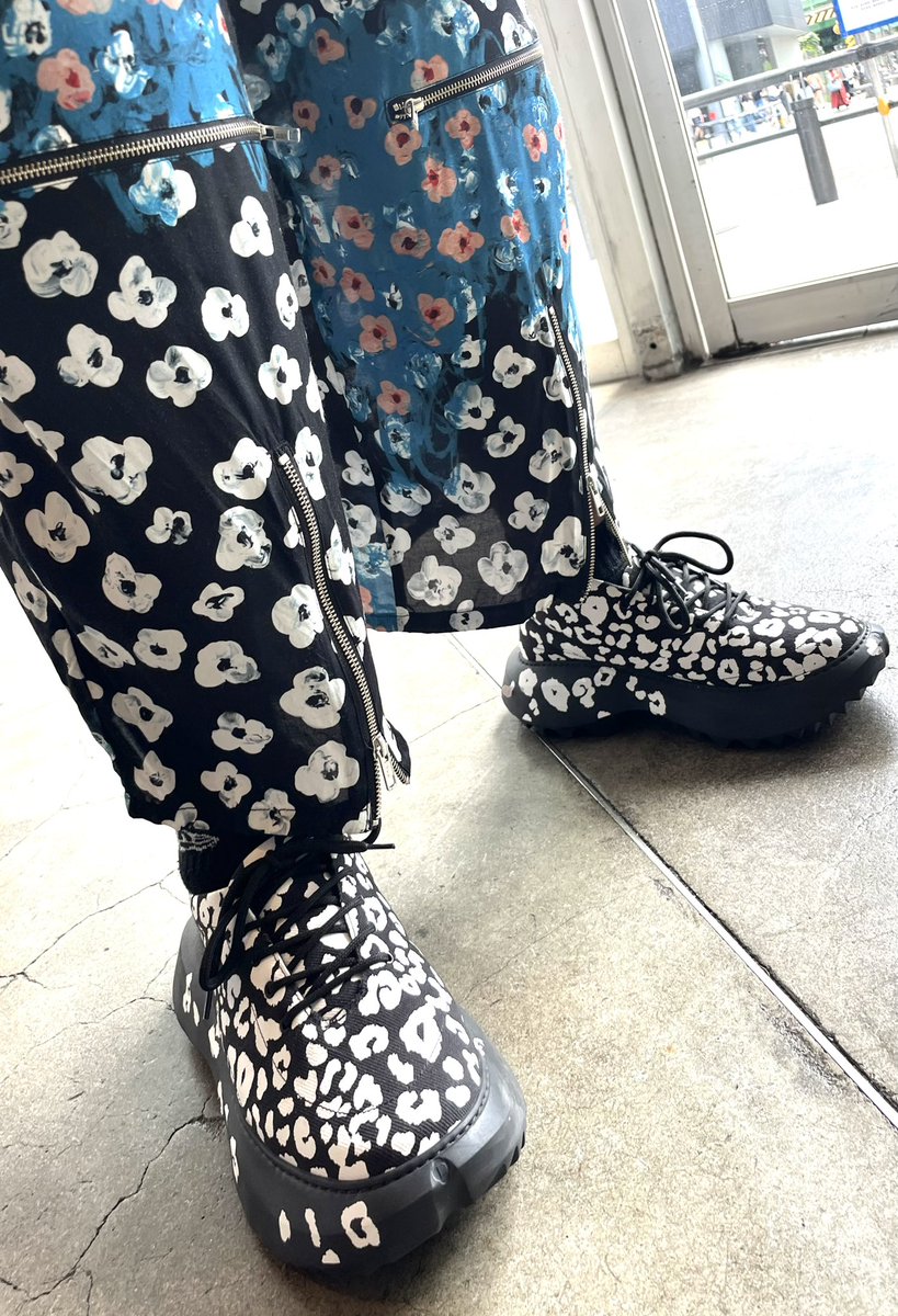 KANE_KID_ILL's tweet photo. この一点だけソールにもプリントされてた幻のサンプルもありました🤦♂️(過去形)
#kidill #SampleArchiveFinalSale #kidillroom https://t.co/1SK0Azy2X3