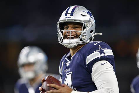 ETBnetwork's tweet photo. Check out the latest #ETBBlog w/contributor @F00tbaLLMAN34 on @dak being seen wearing a walking boot.
https://t.co/x8wCGXaQcs
#DallasCowboys #DakPrescott #CowboysNation #NFL #NFLTwitter https://t.co/iiVdJqOIPP