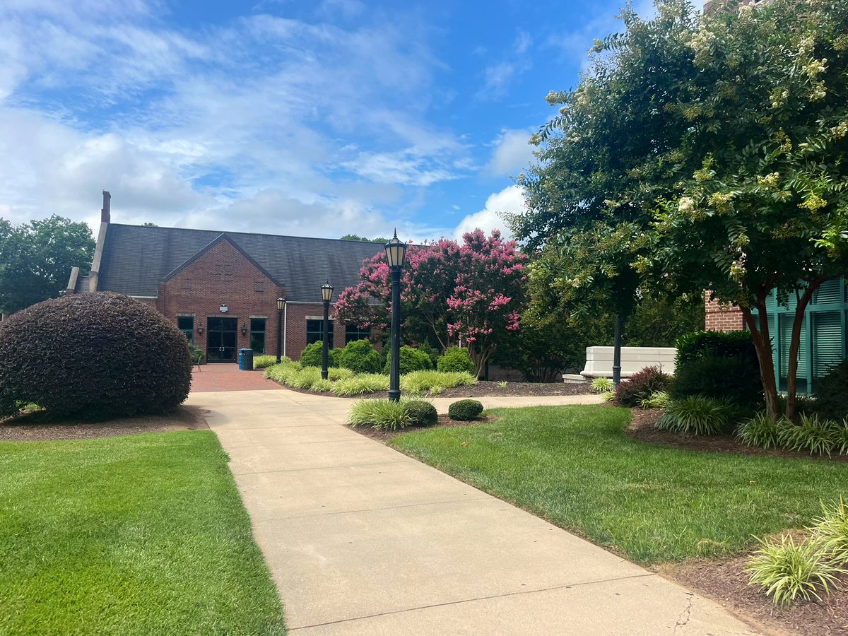 abbykoonce's tweet photo. I had a great time visiting Catawba College today! Thank you @Skillionaire14 for the tour and lunch. I learned so much more about @CatawbaWmnSoc!
@ImYouthSoccer @USYouthSoccer @ImCollegeSoccer @collegesocfindr https://t.co/DrqhnYD6vb