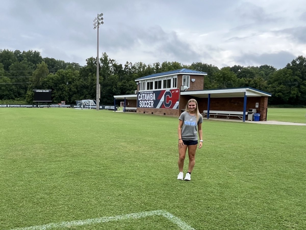 abbykoonce's tweet photo. I had a great time visiting Catawba College today! Thank you @Skillionaire14 for the tour and lunch. I learned so much more about @CatawbaWmnSoc!
@ImYouthSoccer @USYouthSoccer @ImCollegeSoccer @collegesocfindr https://t.co/DrqhnYD6vb
