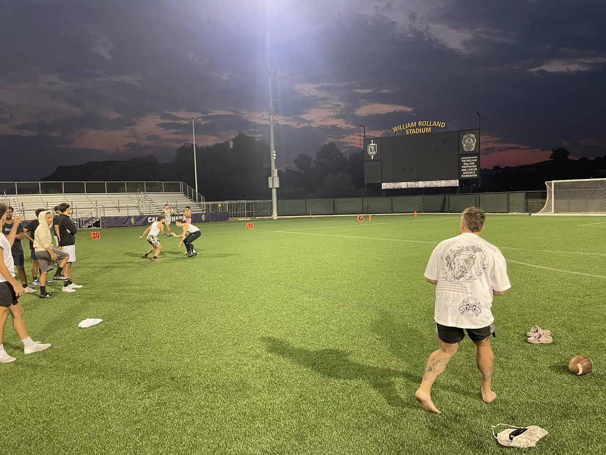 American Youth - BILT (@ay_bilt) on Twitter photo 67-degrees and beautiful skies as the <a href="/VGHSFootball/">Vista Grande Football</a> program wraps up Day #2 at our BILT CA Camp <a href="/CoachJonRoberts/">Coach Jon Roberts</a> <a href="/VGHSAthletics/">Vista Grande Athletics</a> <a href="/CoachRamirez_/">Louie Ramirez</a> <a href="/CodyTCameron/">Cody Cameron</a> 67-degrees and beautiful skies as the <a href="/VGHSFootball/">Vista Grande Football</a> program wraps up Day #2 at our BILT CA Camp <a href="/CoachJonRoberts/">Coach Jon Roberts</a> <a href="/VGHSAthletics/">Vista Grande Athletics</a> <a href="/CoachRamirez_/">Louie Ramirez</a> <a href="/CodyTCameron/">Cody Cameron</a>