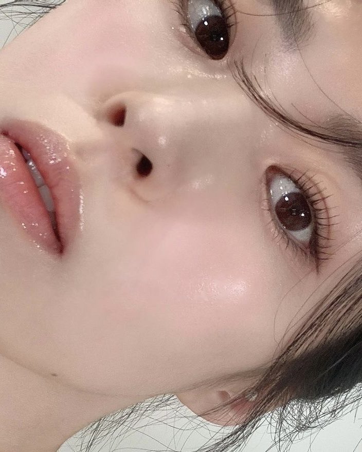 cosmeb2anii's tweet image. 봄웜 섀도우부터 블러셔, 립 추천템 타래

봄라부터 봄브 핑잘봄까지 모십니다😉💗