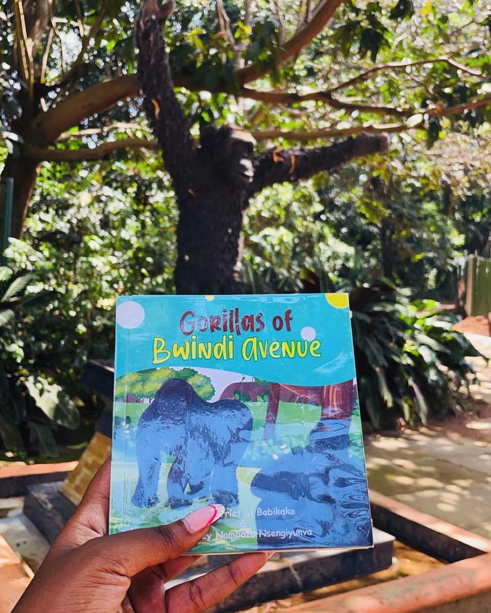 SoooManyStories's tweet photo. The Gorillas of Bwindi Avenue, is an entertaining children’s book that seamlessly blends education with adventure. 🎉

Set against the backdrop of Bwindi Impenetrable Forest, this vividly illustrated tale takes readers on a captivating family journey.😃

#bookedug https://t.co/5etraQVz3N