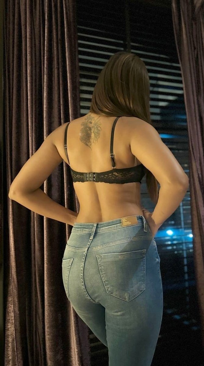 Axel44066024's tweet photo. Good morning...🩶
#sexysaturday
#romanticweekend https://t.co/qx0RsGn6DV