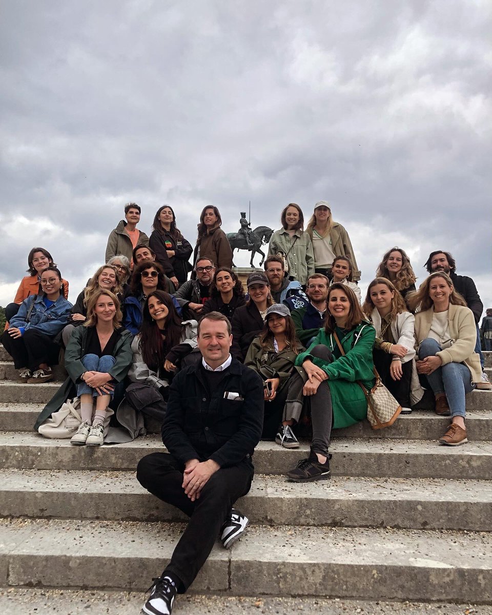 Séminaire d’été de <a href="/nellyrodi/">NellyRodi</a> Nouveau partenaire et mécène d’une des plus belles institutions culturelles au monde pour l’aider à imaginer son avenir.  <a href="/CdeChantilly/">Château de Chantilly</a>