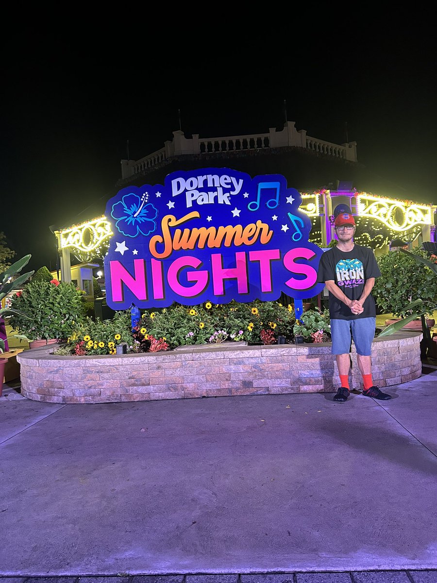scottler424's tweet photo. Great day at opening night for #SummerNights at @DorneyParkPR. It was wet, but still very entertaining all the same. The shows that I was able to see were fun, especially the end. The rides were good thrills as always. Overall, a solid time even despite some drizzles. #DPBestDay https://t.co/MveCz4v1JO