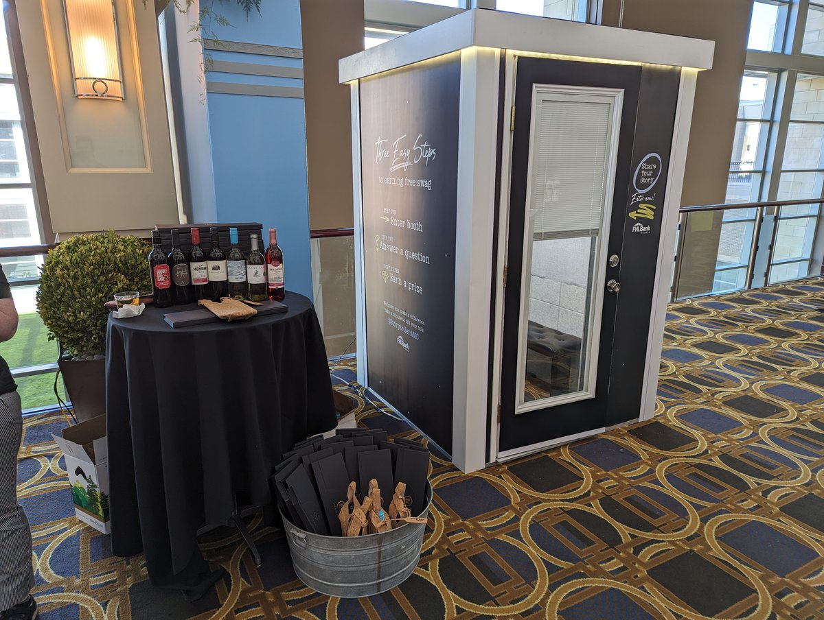 Digisnaps's tweet photo. FHLBank Topeka: Kansas City, KS

Guests talked about how critical FHLBank Topeka is to their business.

#soundproofvideobooth #videobooth https://t.co/NzwNIENevM