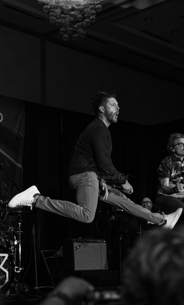 ackles_media's tweet photo. Jensen Ackles #SPNSeattle 2024
pics @WaywardGrlPhoto https://t.co/6Achc7mQgT