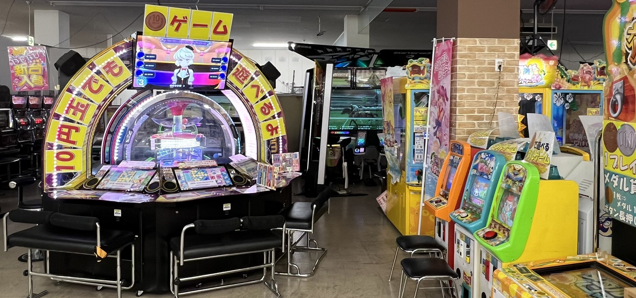 【本物新品保証】 スピンフィーバー アクリル 遠かっ 1枚 メダルゲーム 売買された ホビー・楽器・アート