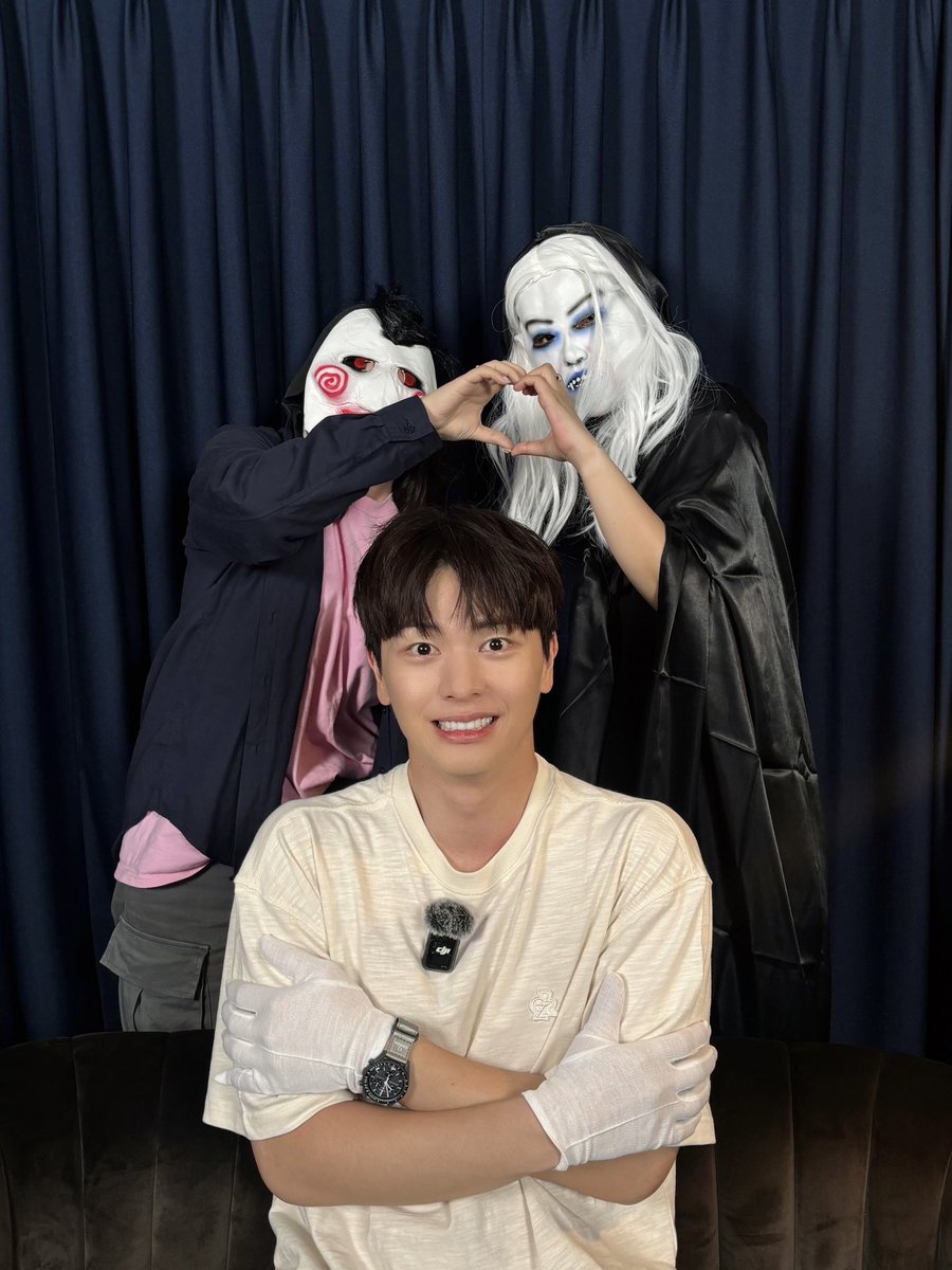 YookSJ_official's tweet photo. [📢]
✨🎉🥳육캔두잇 실버버튼 달성 기념 EVENT🎁🥁✨

🔗 안내 링크 : https://t.co/oDsXDIwbMb
🏆 상품 : 육성재 폴라로이드 사진 6명 (실버버튼 ver., 깜까 ver.)
🗓️ 참여 기간 : 7월 13일 현재 ~ 7월 17일 오후 6시(KST)

#육성재 #YOOKSUNGJAE
#육캔두잇 #yook_can_do_it https://t.co/bIcyUl2DY4