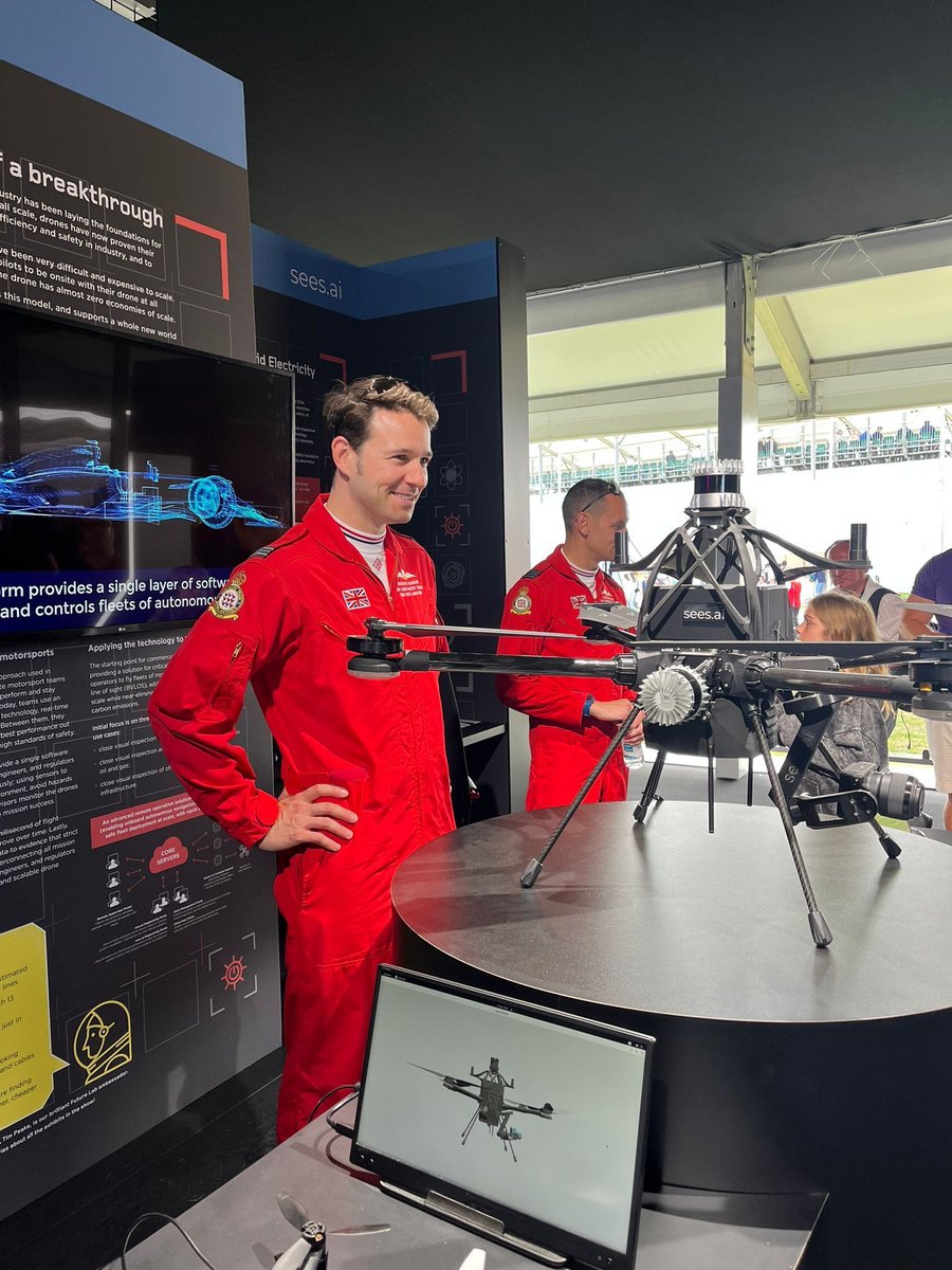 sees_ai's tweet image. Absolutely incredible to have the iconic @rafredarrows visit us and our drone at @FOSgoodwood 2024! Our drones may be autonomous, but pilots are welcome! Find us at the #FutureLab pavilion #Goodwood #FOS