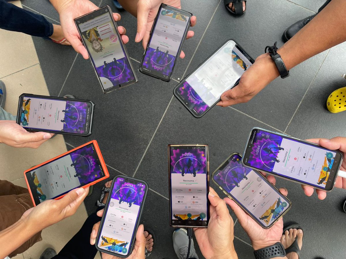 Dachril_L's tweet photo. Pokemon Go Fest Sabah Malaysia with my awesome community. This is 2nd round. 1st round there's around 30 of us. 

@NianticLabs  @PokemonGoApp

#PokemongoFest2024 #PokemonGoRaids 
#PokemonGoSabah 
#PokemonGoMalaysia https://t.co/QeKkG0q27w