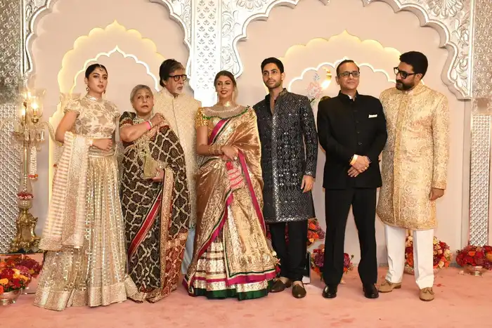 It's sad to see Aishwarya Rai still trying to fit in with Abhishek Bachchan and his family, despite their constant neglect towards her and her daughter. Abhishek doesn't even show the courtesy to be with his wife &amp; daughter.
It seems like Aishwarya is waiting for Amitabh Bachchan