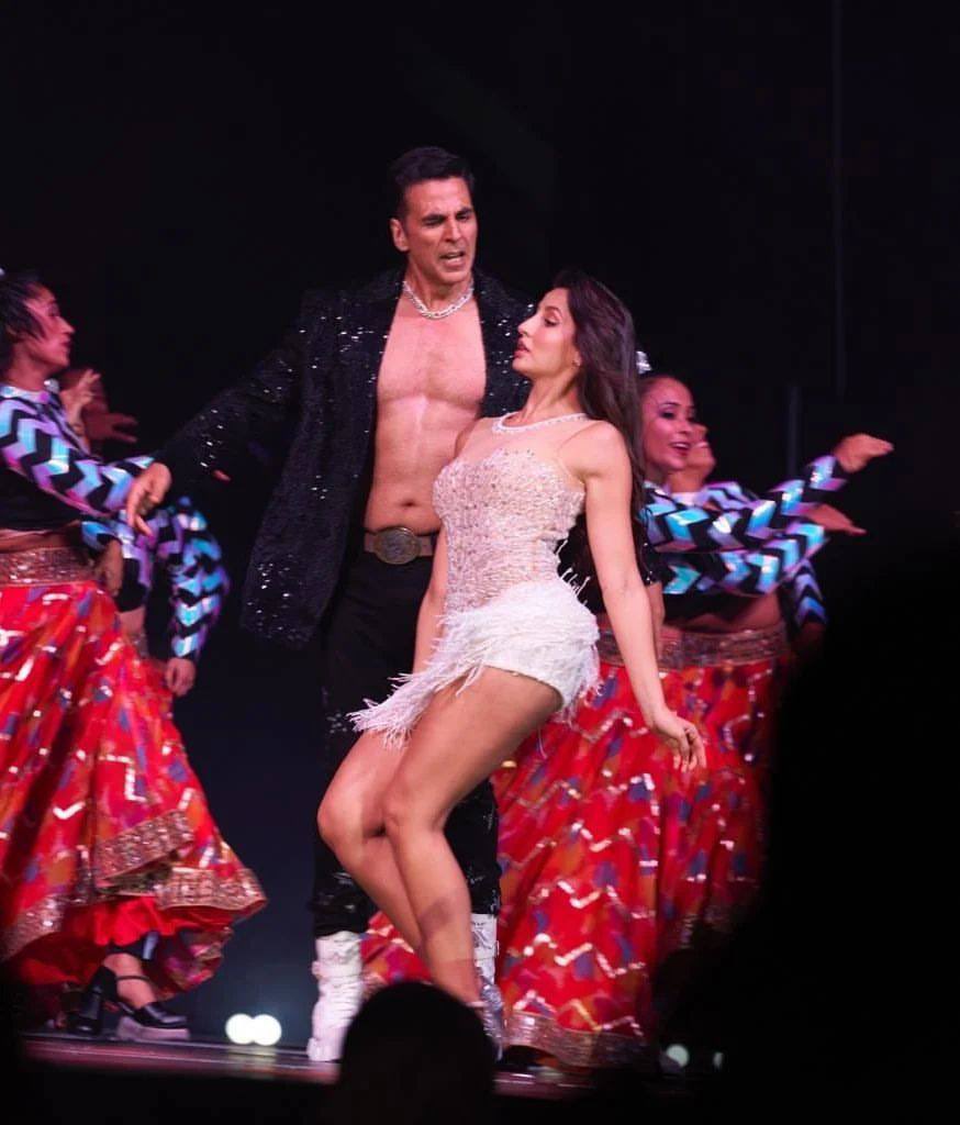 janhvikp's tweet photo. As per @pinkvilla - There are talks of having #NoraFatehi  play a crucial role in the newest Housefull franchise, led by #AkshayKumar𓃵 Sir . 

#housefull5 #AkshayKumar𓃵 https://t.co/fyGXoj9sI2