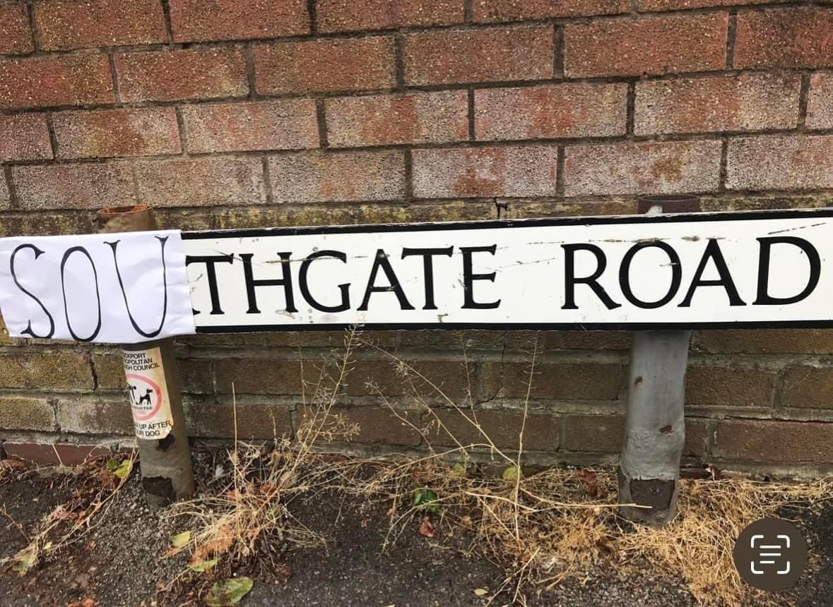 CountyPodcast's tweet photo. Stockport’s at it again 😂💪🏻🏴󠁧󠁢󠁥󠁮󠁧󠁿🦁🦁🦁

📸 Jeremy Miriam https://t.co/mj0IbBBXeH