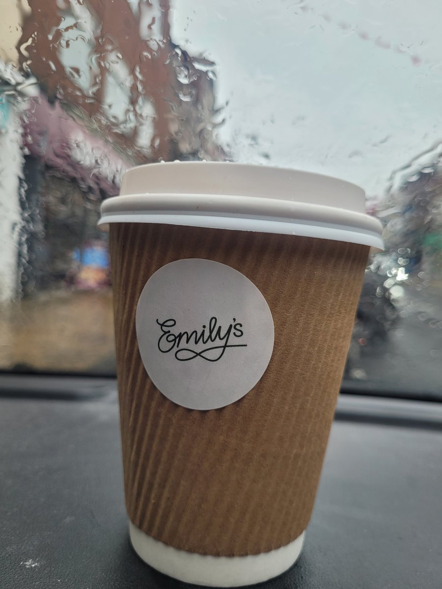 SarahMKhakwani's tweet photo. It's #Emily's today! #JulyRain https://t.co/O3VxPltH4F