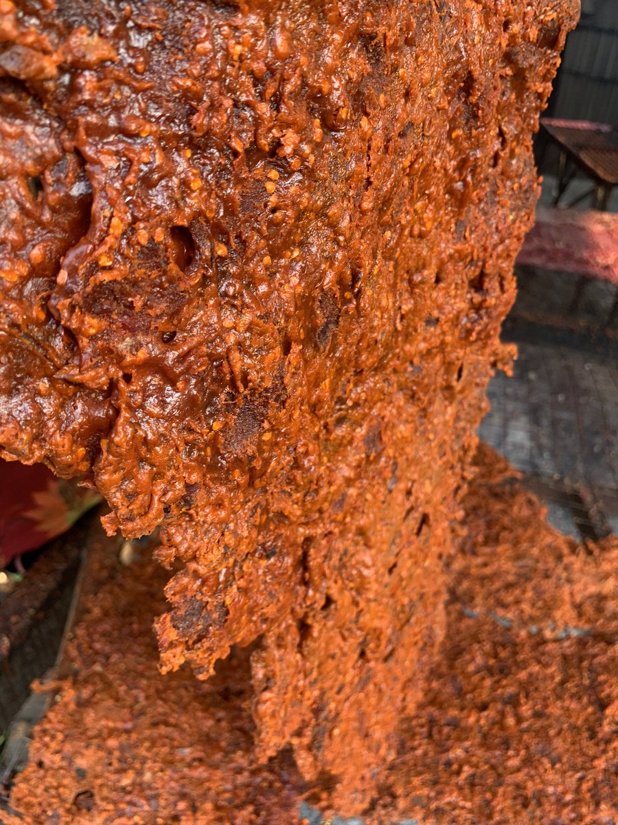 emelex89's tweet photo. @PoojaMedia When you eat our kilishi bare it in mind that this the fresh beef 🥩 you eat. It’s part of our promise to give you the best quality and fresh kilishi that’s you deserve.  

Dm let’s get you some fresh kilishi. 
For consumption and resale. 
Call 07061329997 https://t.co/GuUB65LXuT