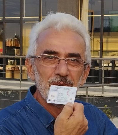 maviaytr's tweet photo. Yeniden hayatta ilk on gün.
Bir meslek uğruna ödediğim bedellerin son halkasını tamamlayıp Özgür yaşama döndüm.
Meslek hayatım ve bu zor süreçte bana destek olan tüm dost ve arkadaşlarıma teşekkür ediyorum. 
——— https://t.co/pZCJjBhXUm