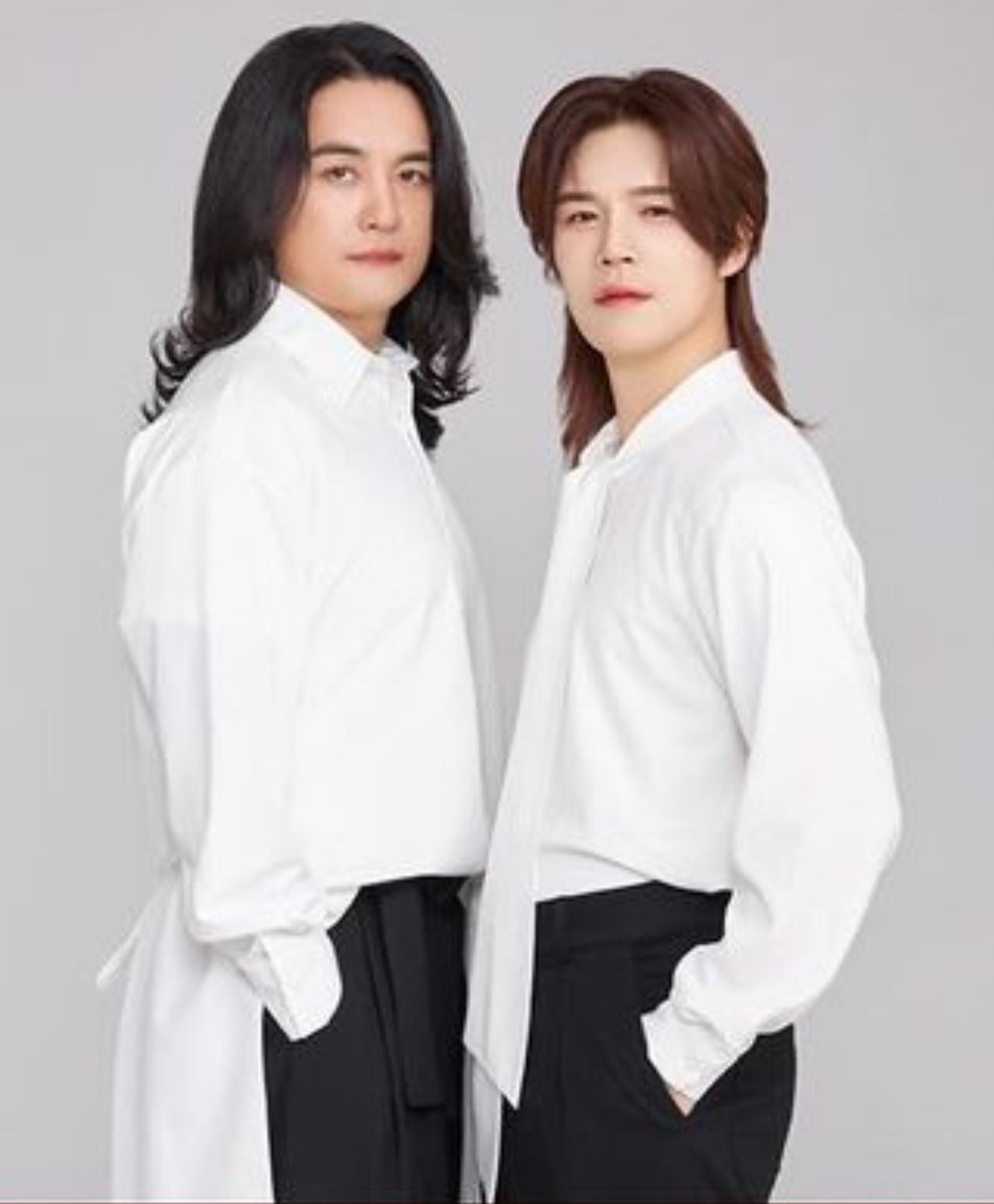 greenorazo's tweet photo. 포털프사의 하의가 검은색이라는 걸 1년만에 깨달은 새럼 https://t.co/fCnWyLyJ4a