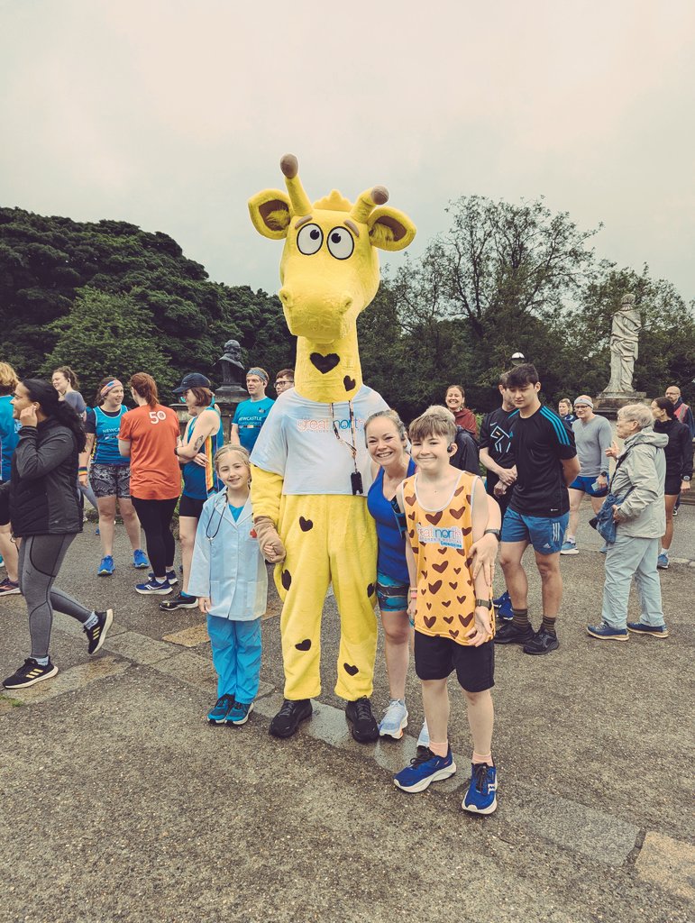 Yincent Tse (@yincenttse) on Twitter photo Brilliant turnout for Leazes Park <a href="/parkrunUK/">parkrun UK</a> to help celebrate 76th #NHS birthday across the road from <a href="/NewcastleHosps/">Newcastle Hospitals</a> ☔🎽🎉
Organised deftly (with cake) by <a href="/LittleDoctorVic/">Vicky Thomas</a> Brilliant turnout for Leazes Park <a href="/parkrunUK/">parkrun UK</a> to help celebrate 76th #NHS birthday across the road from <a href="/NewcastleHosps/">Newcastle Hospitals</a> ☔🎽🎉
Organised deftly (with cake) by <a href="/LittleDoctorVic/">Vicky Thomas</a>