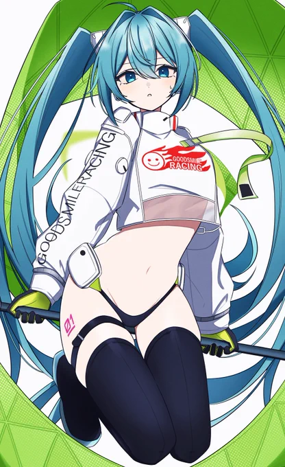 ホントに太もも見せるためだけの衣装好きですね・・・