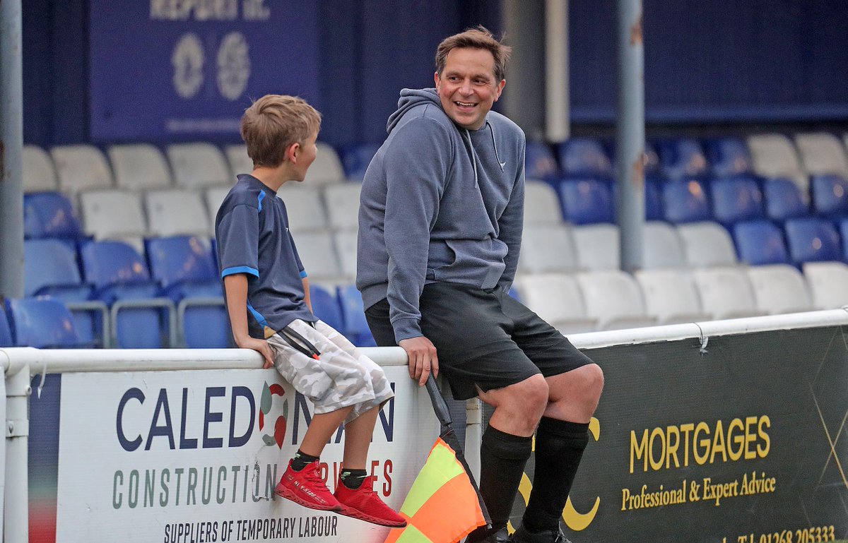 A few more images from last night's <a href="/RunFreeOfficial/">Run Free Official</a> vs <a href="/StPauliOnSea/">StPauliOnSea</a> charity match at <a href="/BTFC/">Billericay Town FC</a>'s New Lodge plus linesman extraordinaire <a href="/CJPhillips1982/">Chris Phillips</a> hard at work with his mini me. Chris, one of the nicest lads I know. #LovePhotography