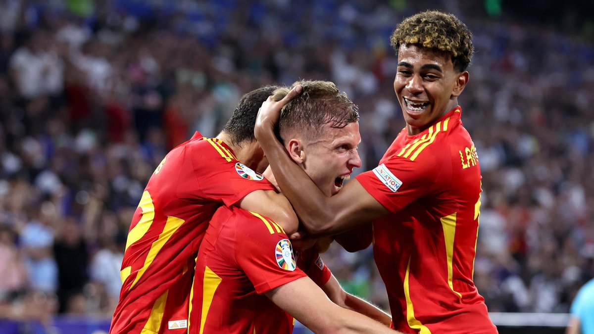 i l y 🧁🍩 (@ilenagonzalez16) on Twitter photo SORTEO INTERNACIONAL 🚨
Si España gana el domingo contra Inglaterra queremos sortear esta camiseta de España.
Requisitos;
Dar RT al tweet
Seguir a <a href="/futboljersey7/">FutbolJersey77</a> y a mi
- OPCIONAL: Mencionar a un amigo (doble participación)
Muchísima suerte 🍀 SORTEO INTERNACIONAL 🚨
Si España gana el domingo contra Inglaterra queremos sortear esta camiseta de España.
Requisitos;
Dar RT al tweet
Seguir a <a href="/futboljersey7/">FutbolJersey77</a> y a mi
- OPCIONAL: Mencionar a un amigo (doble participación)
Muchísima suerte 🍀