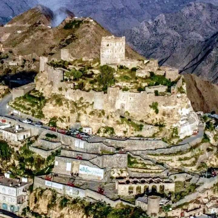 arwa_yemen's tweet image. هذه ليست قلعة القاهرة تعز 
انها قلعة القاهرة في حجة 
قلاع يمنية 
#سياحة_داخلية
#طن_وطن
