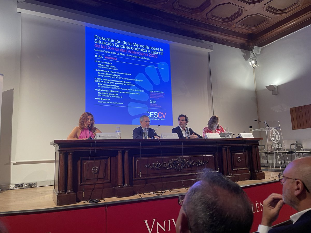luis_vano's tweet photo. En la Presentación #Memoria #Sutuacion #SocioEconomica y #Laboral 2023 del Comité Económico y Social CV #CESCV @comite_economic https://t.co/NqWopkEXZP