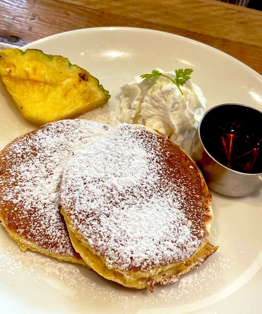 michangenki2015's tweet photo. 宝塚市で 20%還元キャンペーンやってるので 隣市?県またいで行ってきた🛵
ALOHA CAFE Pineapple 宝塚店
ロコモコプレート美味かた😋
自家焙煎のコーヒーが 深煎りでなかなか
おで好みで良き✨✨
たまにはダイエットは休みでいいよな
#ALOHACAFE #還元キャンペーン https://t.co/KJYzSOJ0QA
