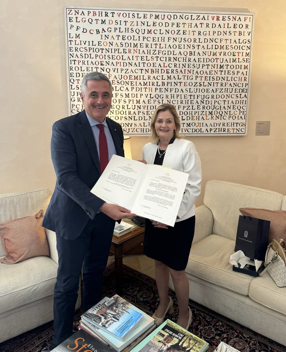 Presentazione copia credenziali - Capo Cerimoniale Italia Min. Bruno Pasquino. La Farnesina 🇮🇹