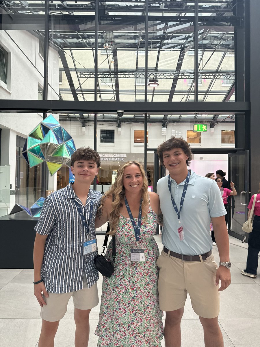 The 2023 Team 801 is well represented here at the Global Leadership Conference in Berlin, Germany this year!  Excited to see what this crew is going to accomplish this year! Last shows just my Core 5 😃 #BerkAlum <a href="/MommaSentinel/">Carla Baker</a> #OLSDEuroTrip2024