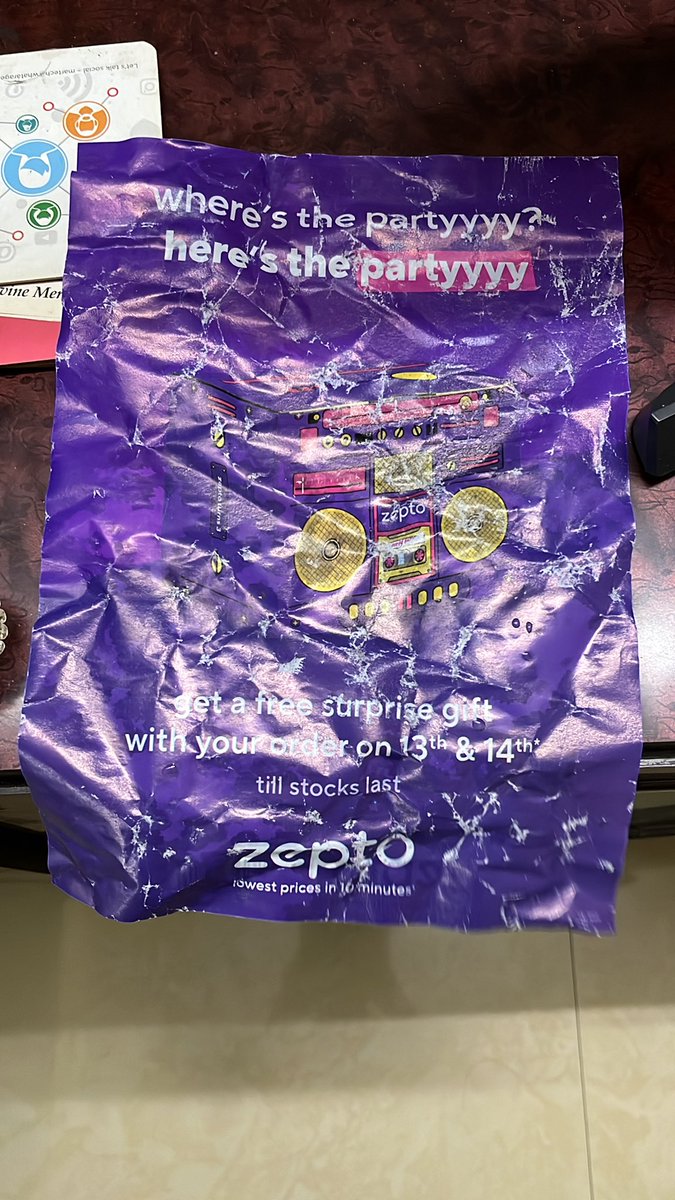 nessVL91's tweet photo. @ZeptoNow what a horrible way to trick your customers, you say there will be a gift box but all i get is a piece of wet paper. #FalseMarketing #Falsepromotions https://t.co/IaNOa9piDx