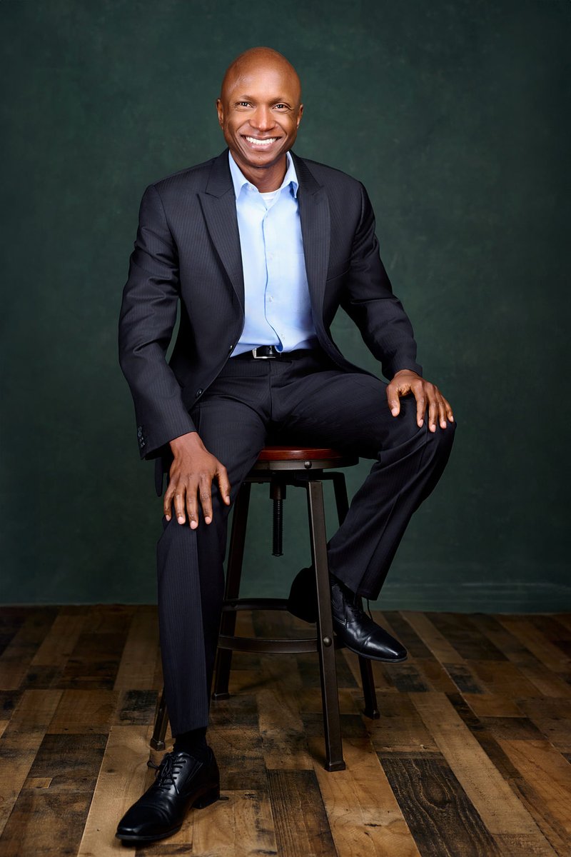 Thanielid's tweet photo. Today is the D-Day, in few hours time I will be hosting @AskMichaelTaiwo and @Okafor_SC at my launch launch. 

Why I'm particularly happy is that I was inspired to finish this book after numerous failed attempts in the past with the #Nogree series by @AskMichaelTaiwo 

#thaniel https://t.co/MwauNhZCoU