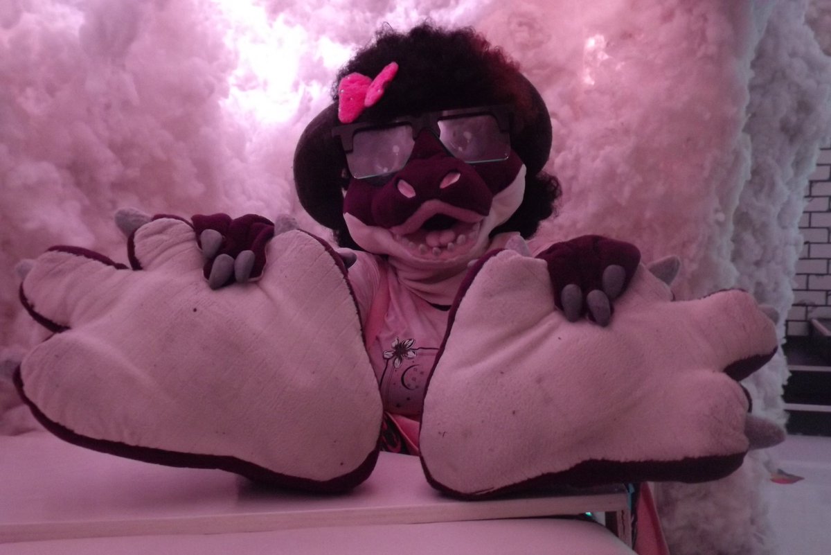 💋Newty•Pa•Tootie🔜TFF25👀 tweet media