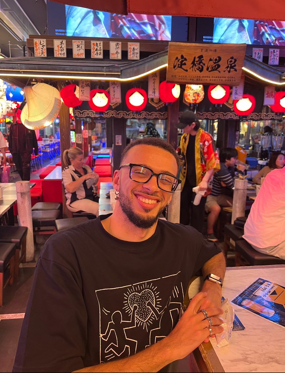EJA2K0's tweet photo. And two years later we’re in Japan https://t.co/vYGf0uiMrg