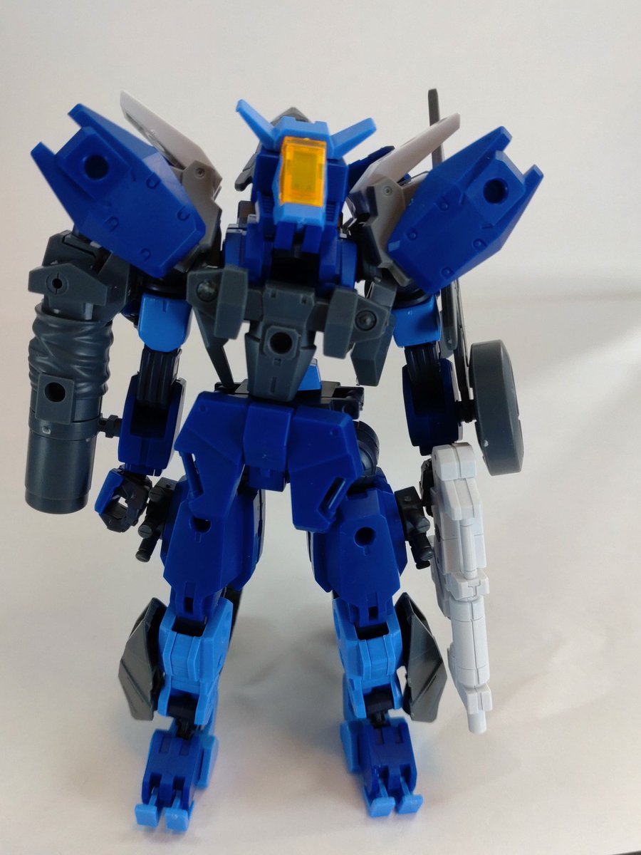 LECROSSBONES's tweet image. #カスタマイズミッションズEX
#スグミッションズコース
リュカオン

フォレスティエリの高機動改修機
脚部ローラーダッシュと大型ブースターの併用により高い機動力を持つ