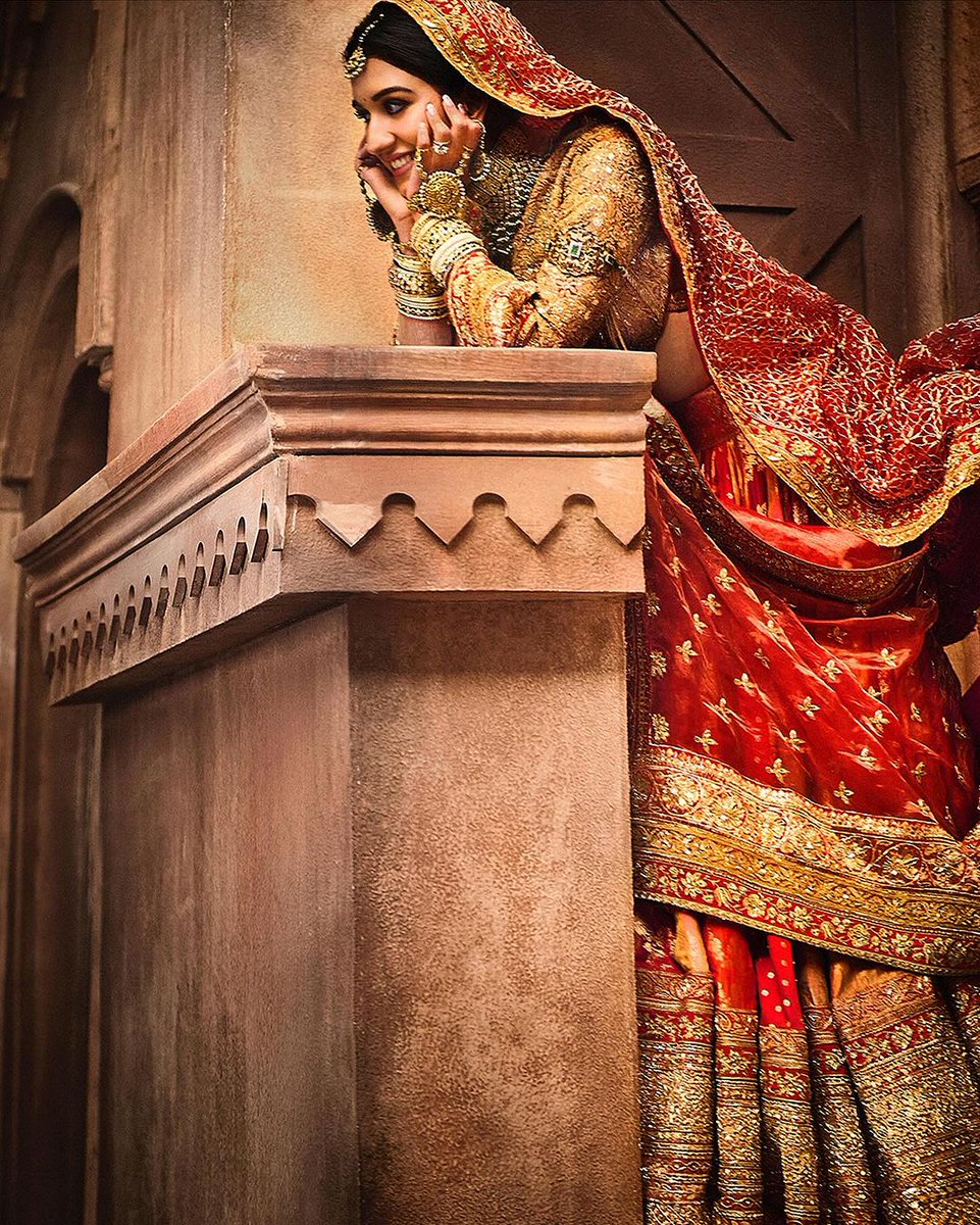 shaadi_fever's tweet photo. #radhikamerchant in Manish Malhotra lehenga for her vidai.
Read more- https://t.co/l8USBB6eMl
#AnantRadhikaWedding #AnantAmbani https://t.co/wHjDI58ApK
