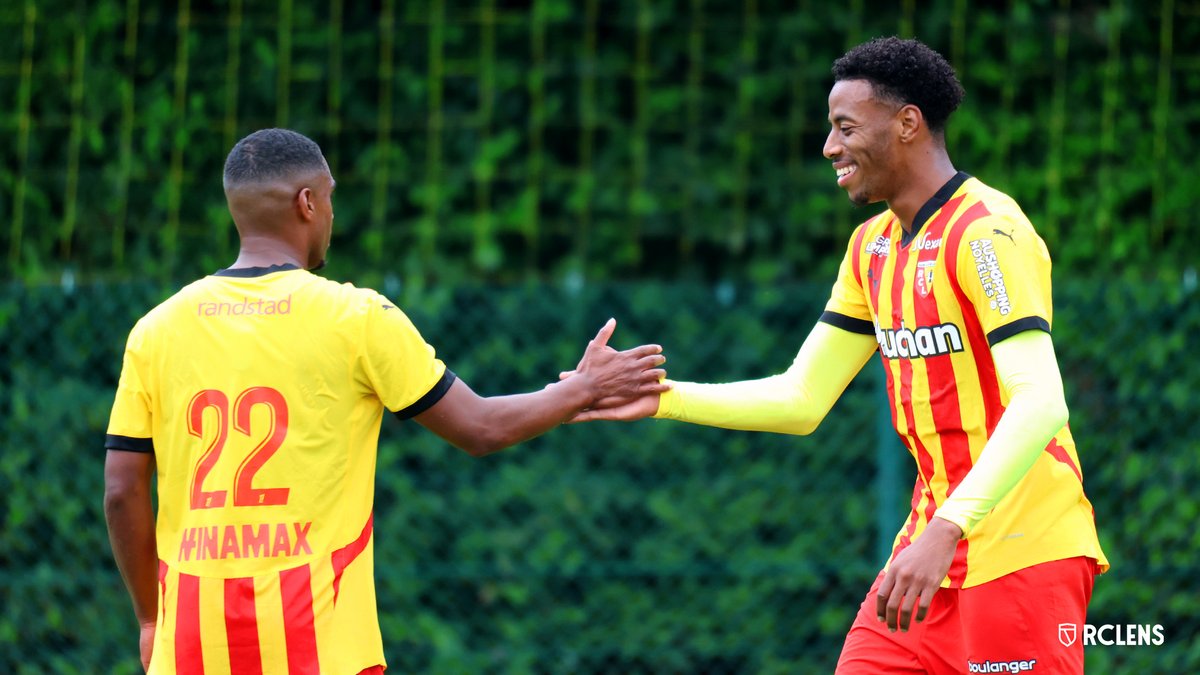 RCLens's tweet photo. 𝑴𝒂𝒓𝒒𝒖𝒆𝒓 comme 4 🎯
1⃣ Elye Wahi ⚽️⚽️⚽️
2⃣ Wesley Saïd ⚽️
3⃣ Morgan Guilavogui ⚽️
4⃣ Angelo Fulgini ⚽️
#RCLRED #PrépArtésienne https://t.co/SjuZE9kAyf