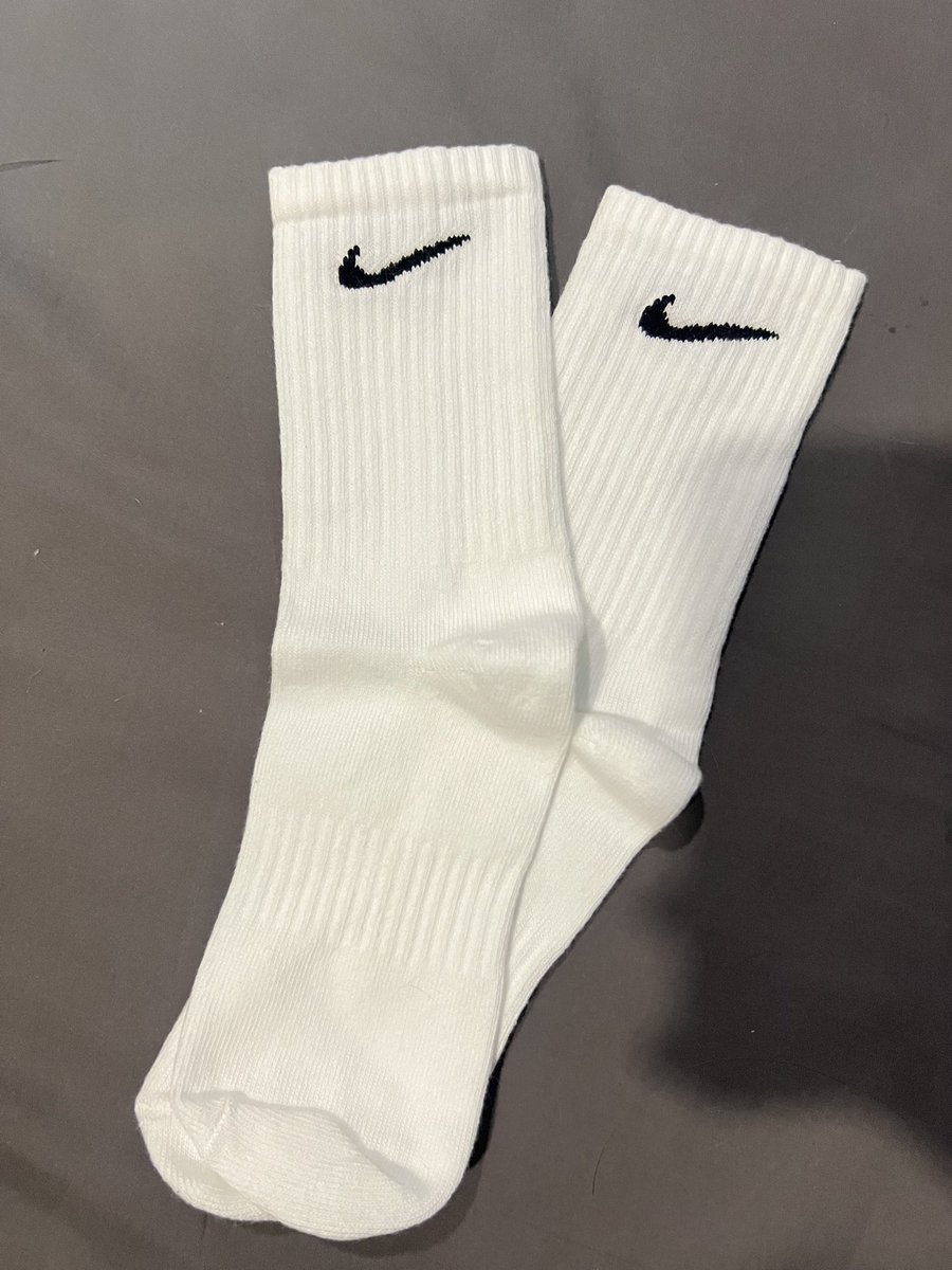 Pinky tweet media