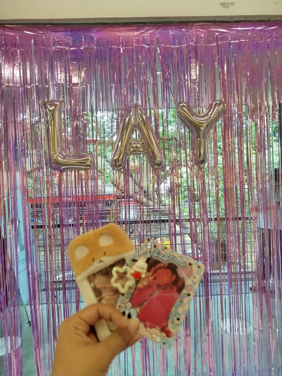 starlightshii09's tweet photo. Ang pretty. Wala po akong purple pasensya na. π₯Ή pero ang pretty! My first ever Lay event. Laging nasasakto sa sched kasi. Thank you @WarnerMusicPH @OnlyFor_YIXING
#LayStepatCafe408
#LAY_STEPbySTEP
#LAYs_STEP
#LayZhang #ZhangYixing
@layzhang https://t.co/ld34DnmYxA