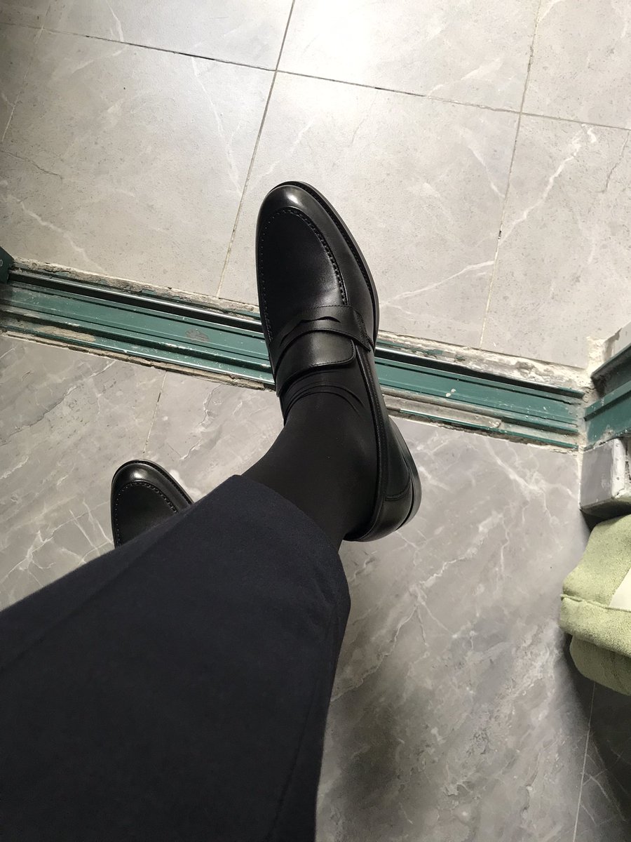 suitsolo tweet media