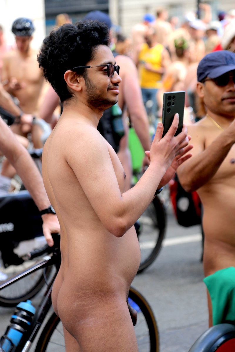 NudePublicly's tweet photo. 🚲WNBR Butt of the Day 🍑

An original picture of the 2024 London ride. Everyday I'll post an new original ass picture so keep looking all you @nudepublicly rump fans.  

#WNBR #WNBRLondon #worldnakedbike #wnbr2024 #NakedBikeRide #ass #bum https://t.co/HV9RtoQ3Dj